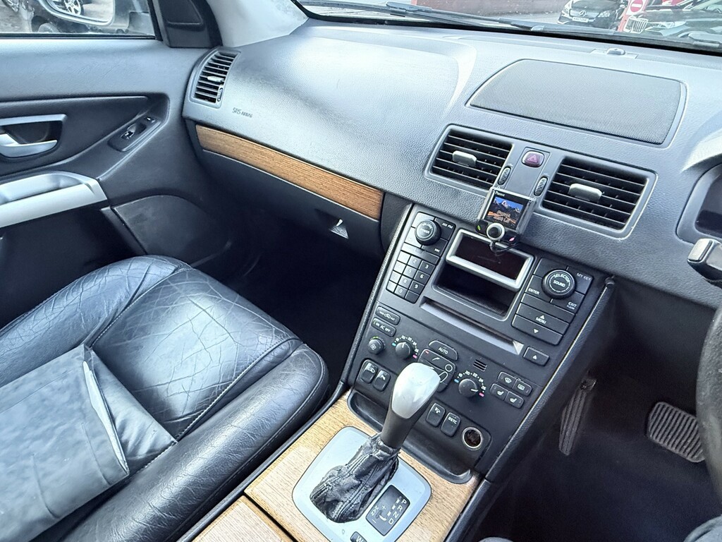Volvo XC90 Estate Blue #24