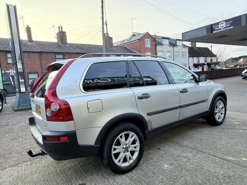 Volvo XC90 Estate Blue #10