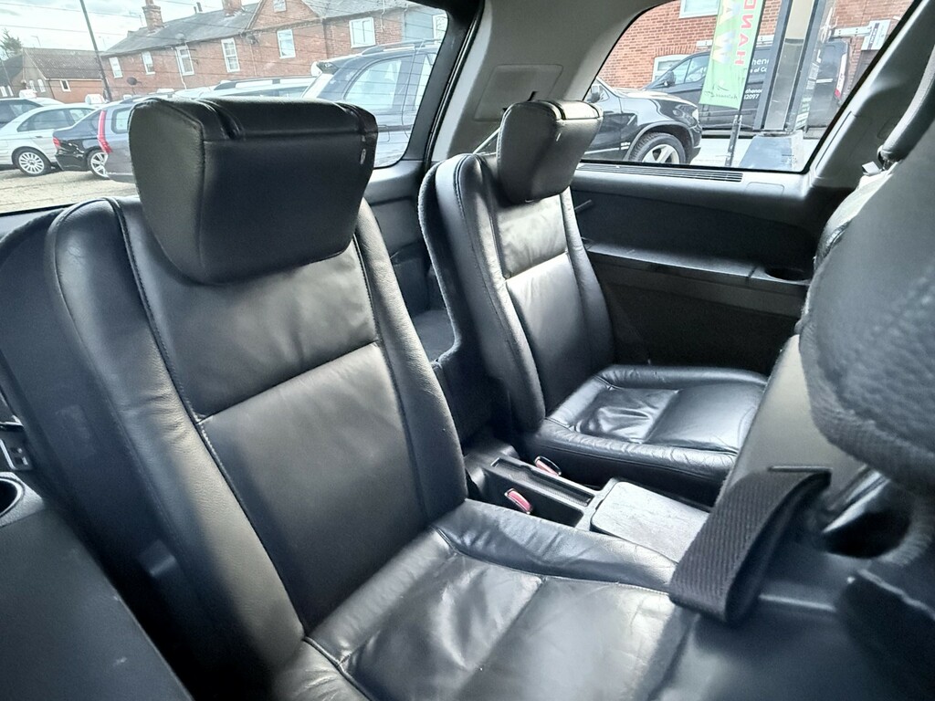 Volvo XC90 Estate Blue #35