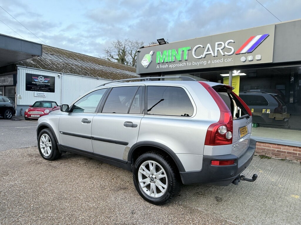 Volvo XC90 Estate Blue #6