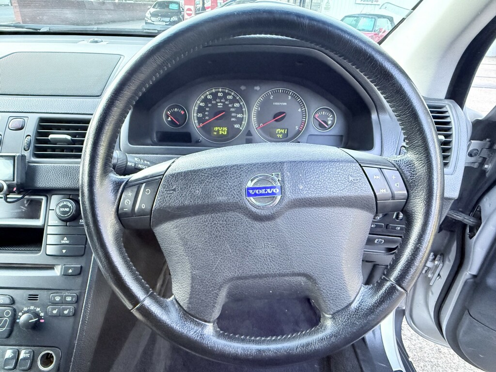 Volvo XC90 Estate Blue #27