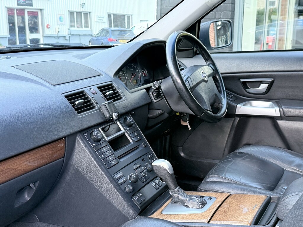 Volvo XC90 Estate Blue #39