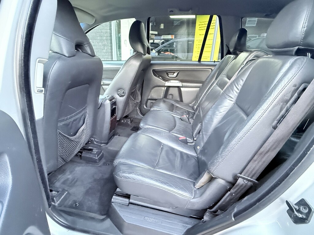 Volvo XC90 Estate Blue #38