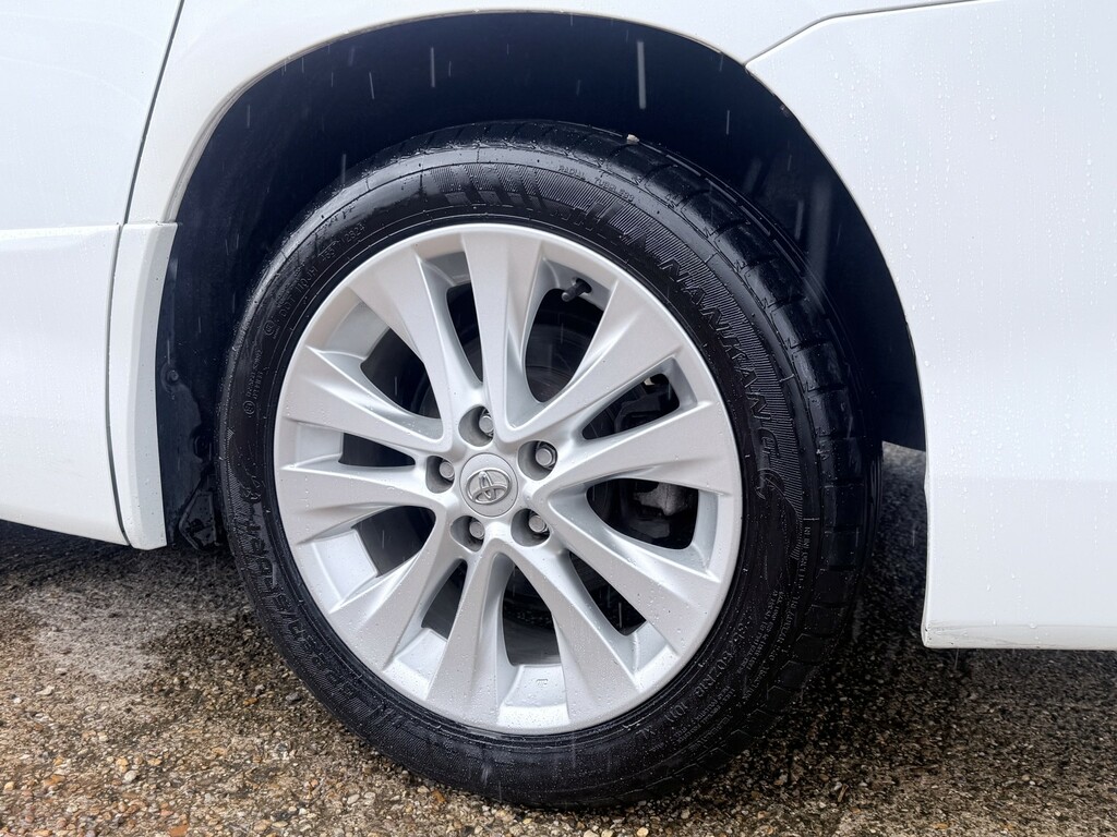 Toyota Alphard Petrol White #80