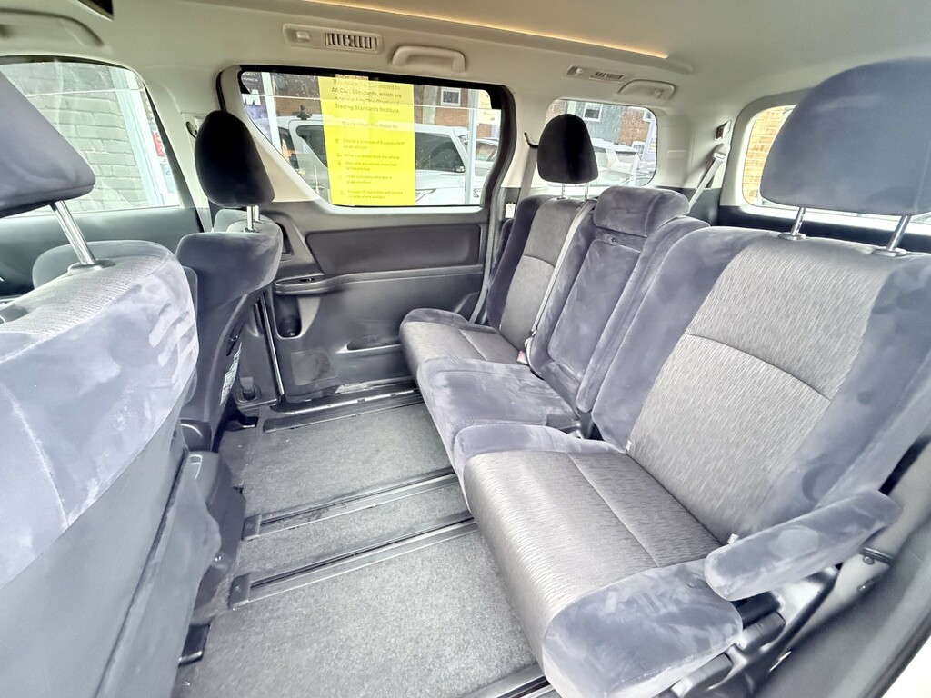 Toyota Alphard Petrol White #56
