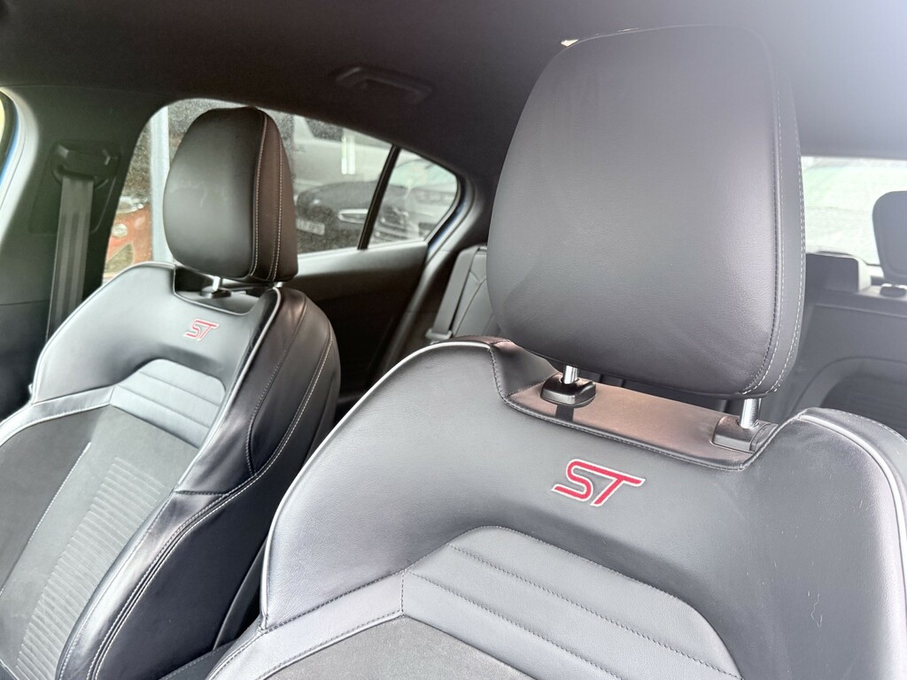 Ford Focus St #56