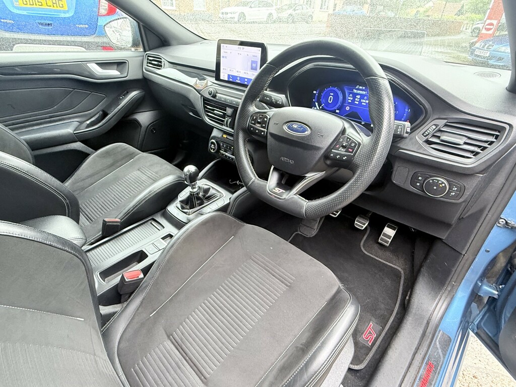 Ford Focus St #22