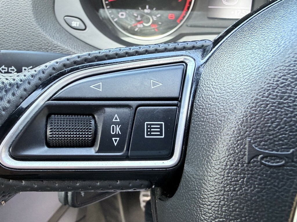 Audi Q3 Tfsi S Line Edition Black #37