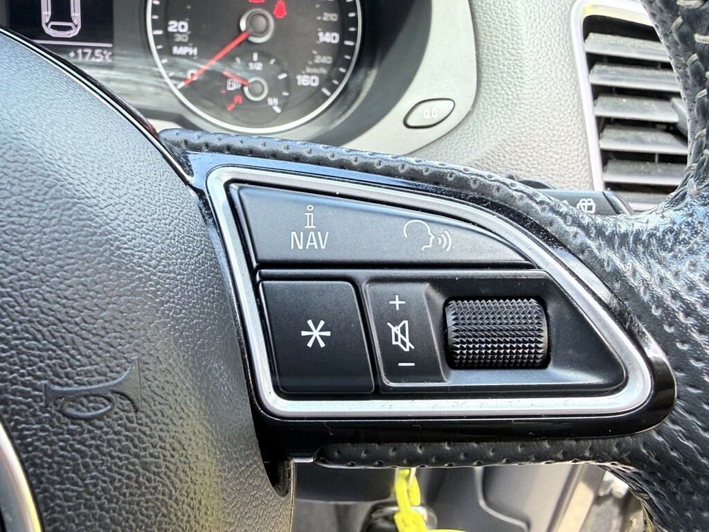Audi Q3 Tfsi S Line Edition Black #104