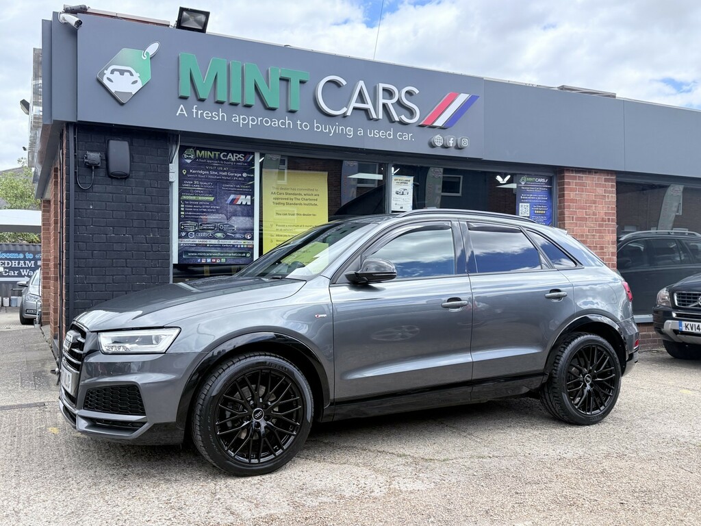 Audi Q3 Suv 2.0 Tfsi Black Edition 201867 Grey #3