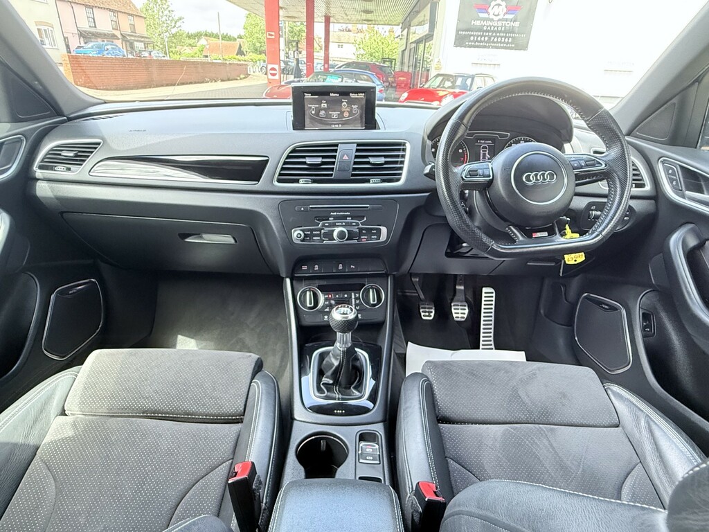 Audi Q3 Tfsi S Line Edition Black #48