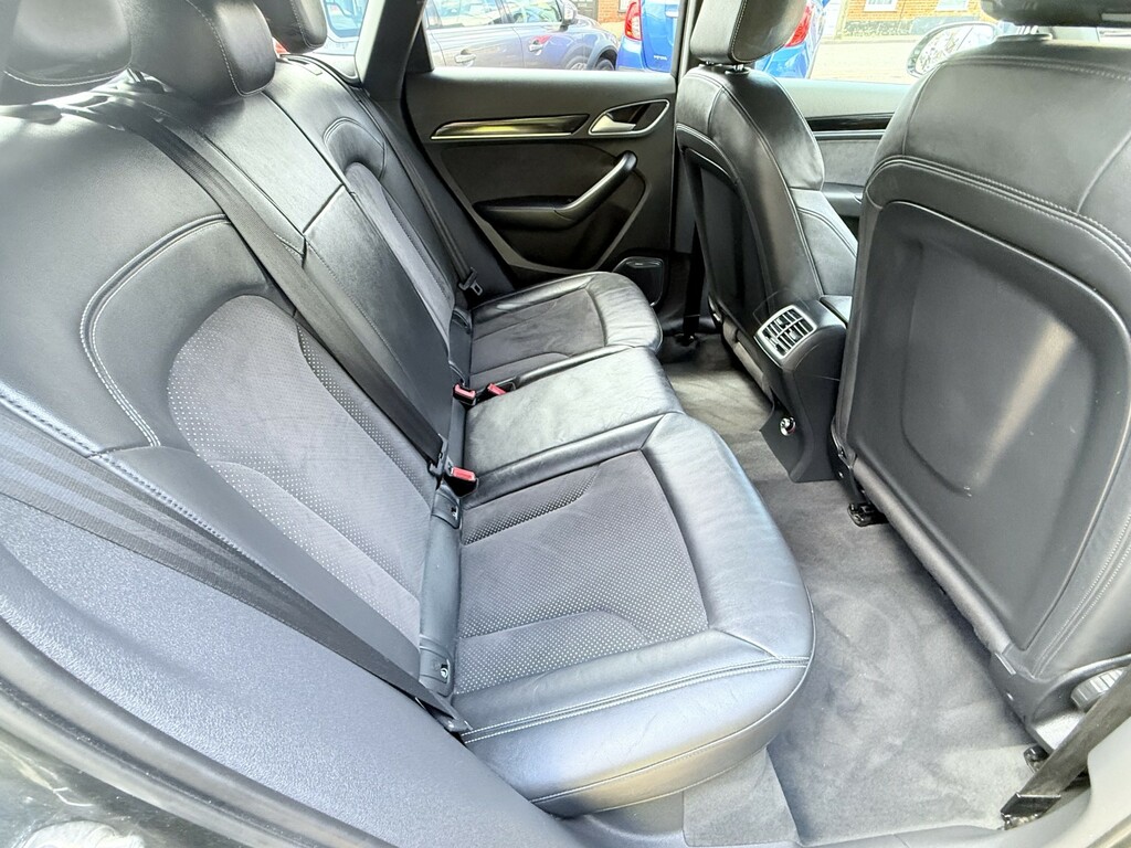 Audi Q3 Tfsi S Line Edition Black #52