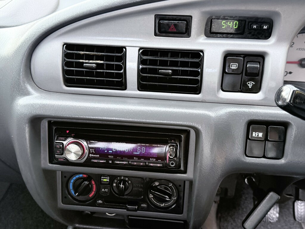 Ford Ranger Xlt 4X4 Silver #28