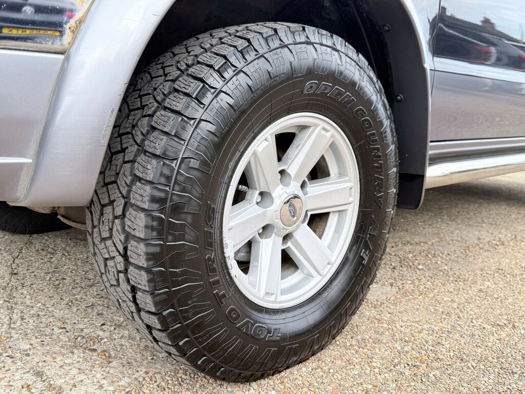 Ford Ranger Xlt 4X4 Silver #65