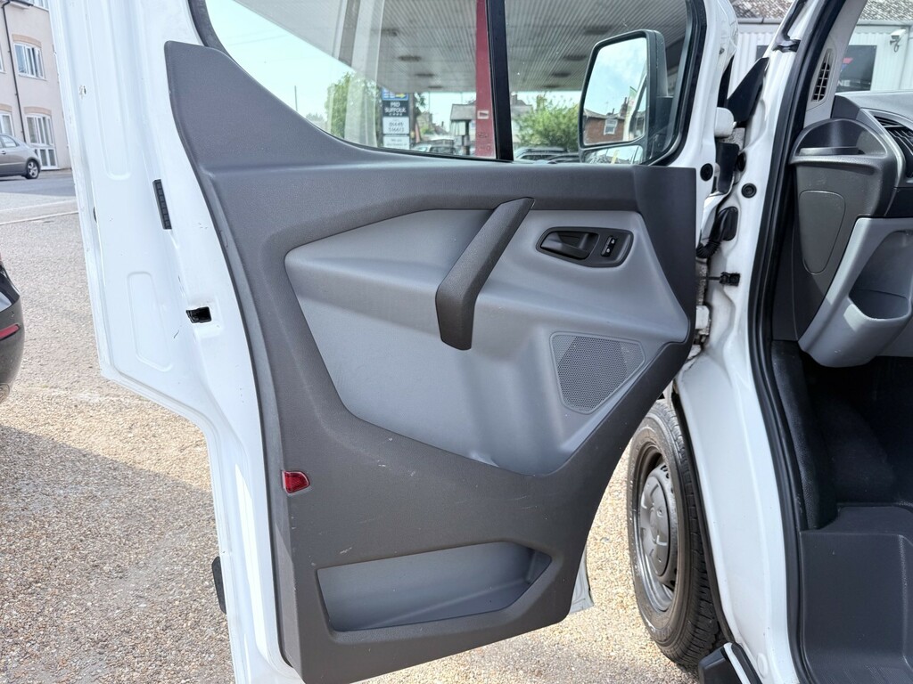 Ford Transit Custom 2.2 350 Rwd 125 Bhp L4 Xlwb Luton Van No Vat White #27
