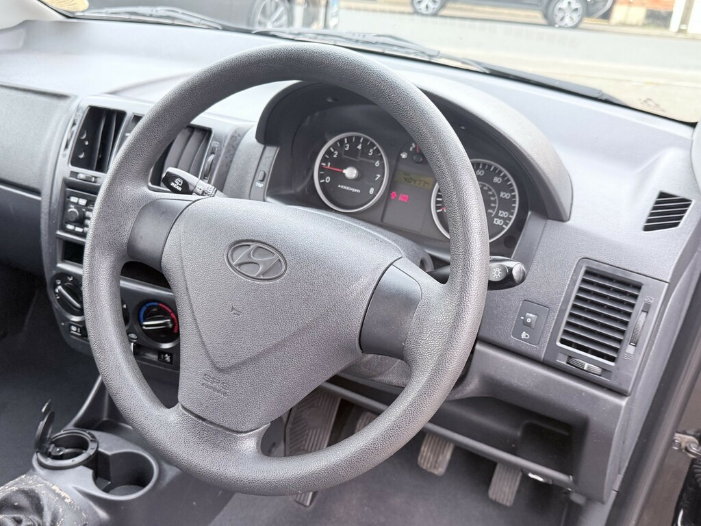 Hyundai Getz 1.1 Cdx Hatchback 130 Gkm, 65 Red #17