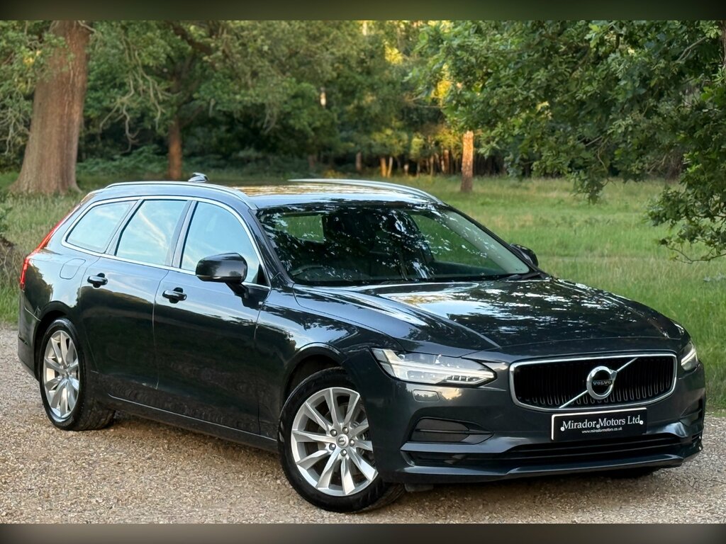 Volvo V90 D4 Momentum 5-Door BD66ZYV Grey #2