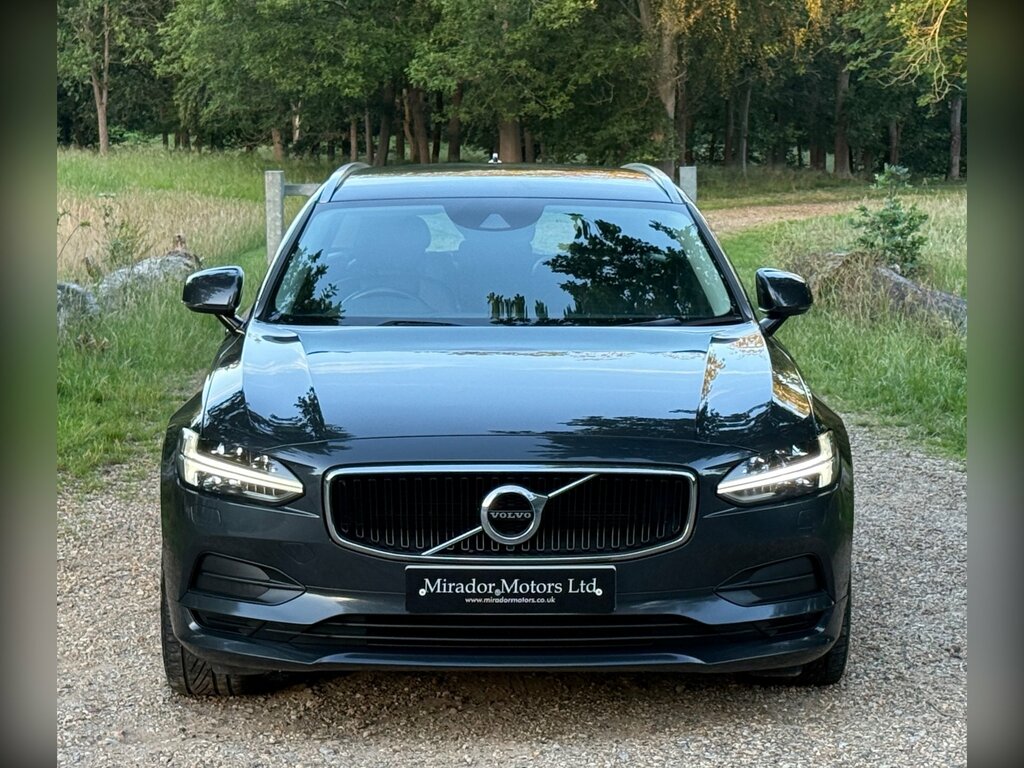 Volvo V90 D4 Momentum 5-Door BD66ZYV Grey #6