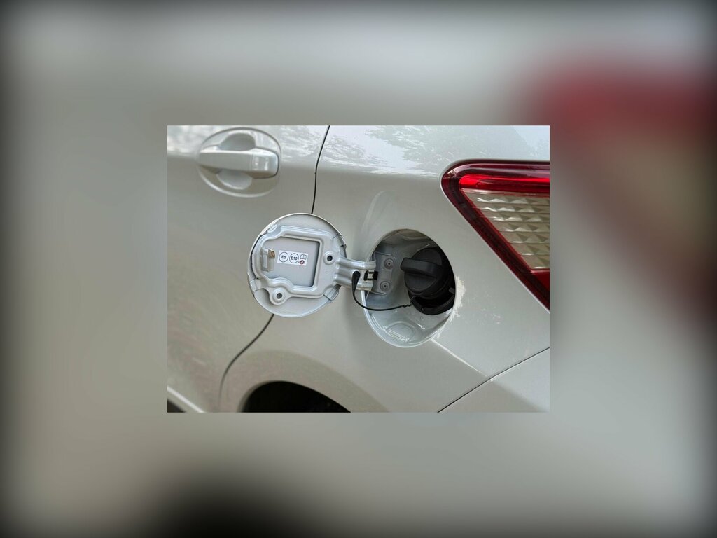 Toyota Yaris 1.5 Vvt-h Y20 Hatchback Hybrid E-cvt Eu White