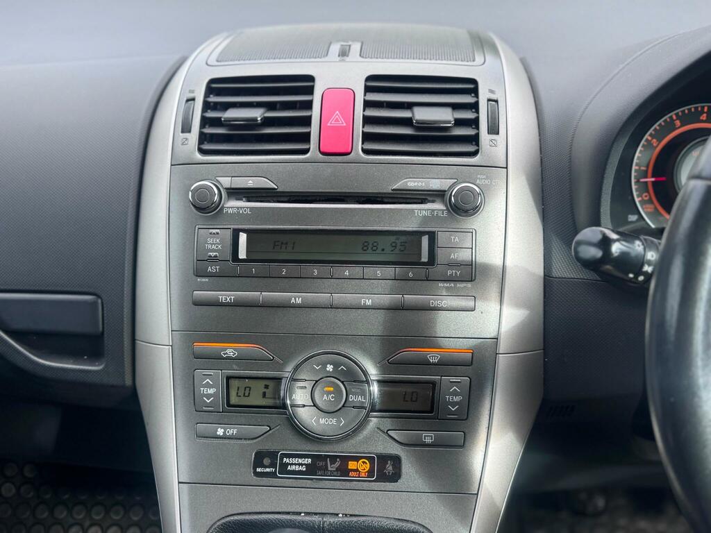 Toyota Auris  Silver #17