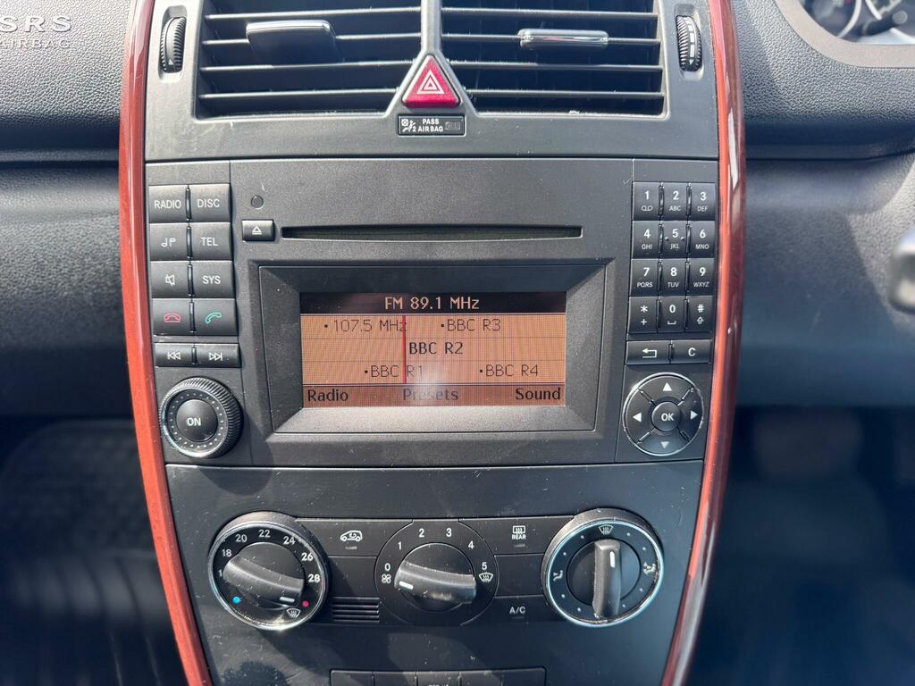 Mercedes-Benz A Class 1.5 A160 Blueefficiency Classic Se Black #18