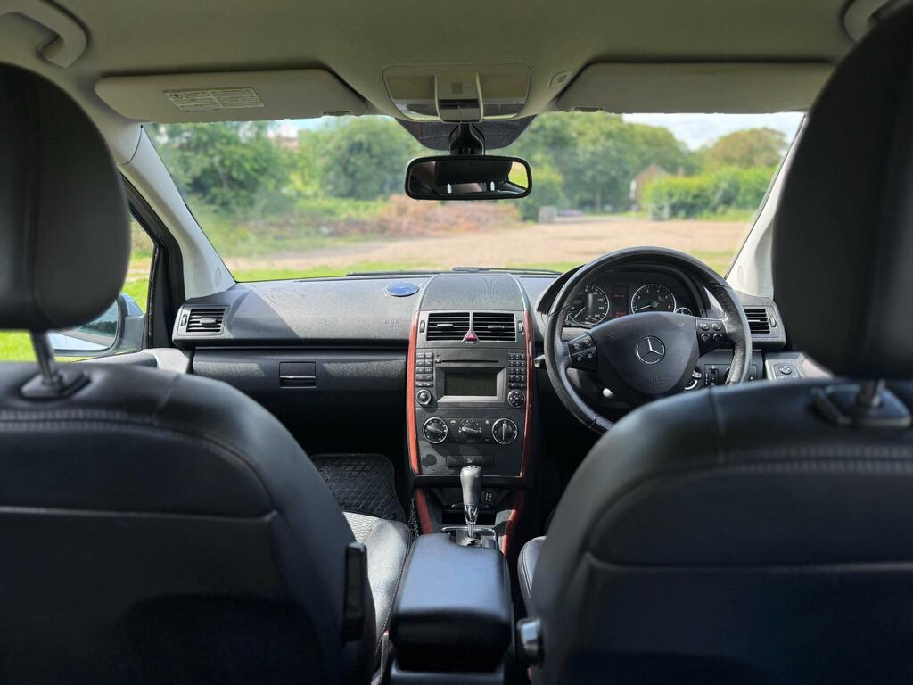 Mercedes-Benz A Class 1.5 A160 Blueefficiency Classic Se Black #13