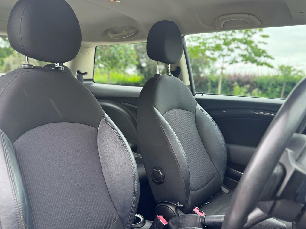 Mini Hatch One 1.6 One 98 Bhp Blue #10