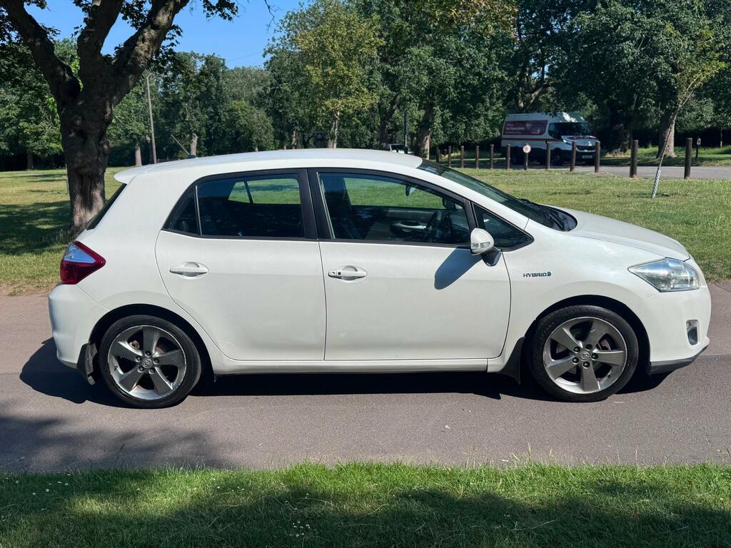 Toyota Auris Tr Valvematic 132 Grey #9