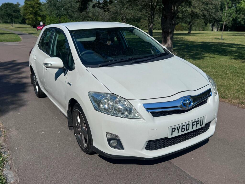 Toyota Auris T Spirit White