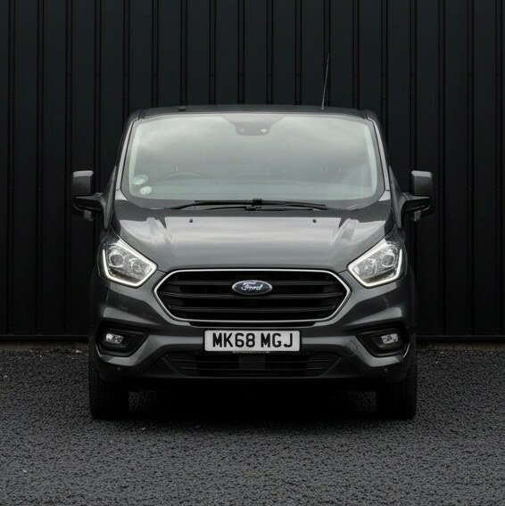 Ford Transit Custom 2.0 Ecoblue 130Ps Low Roof Limited Van MK68MGJ Grey #2
