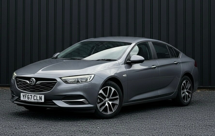 Vauxhall Insignia 1.6 Turbo D Ecotec 136 Design Nav YF67CLN Grey #2