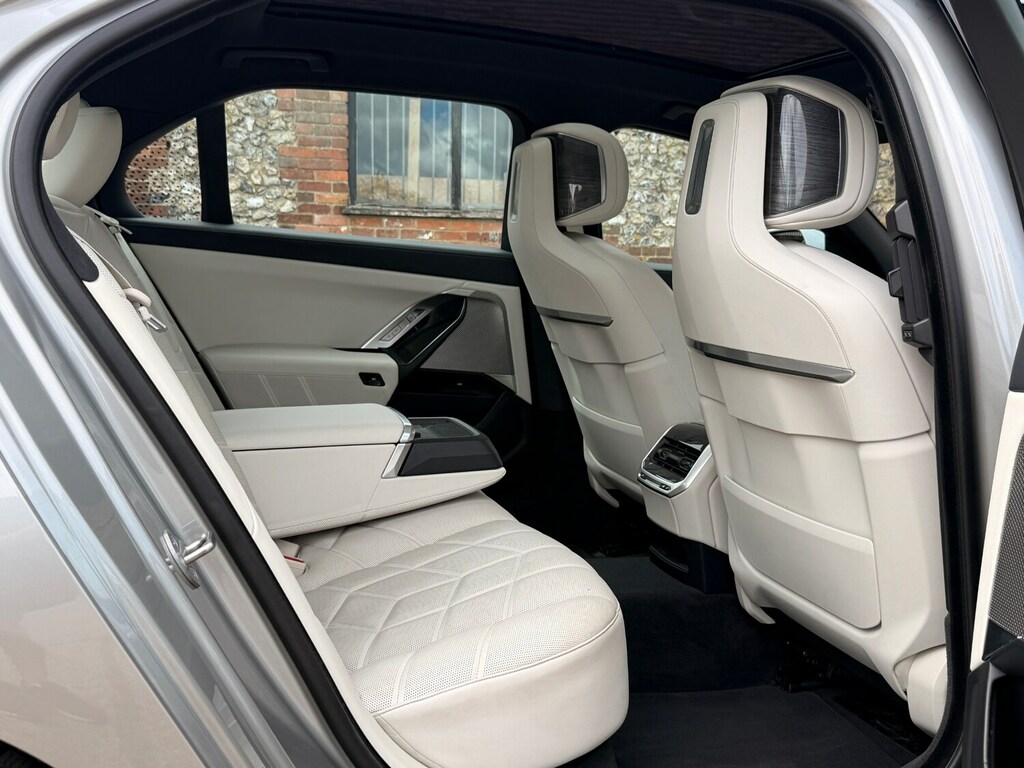 BMW 7 Series 750E Xdrive M Sport Executive Pack Black #25