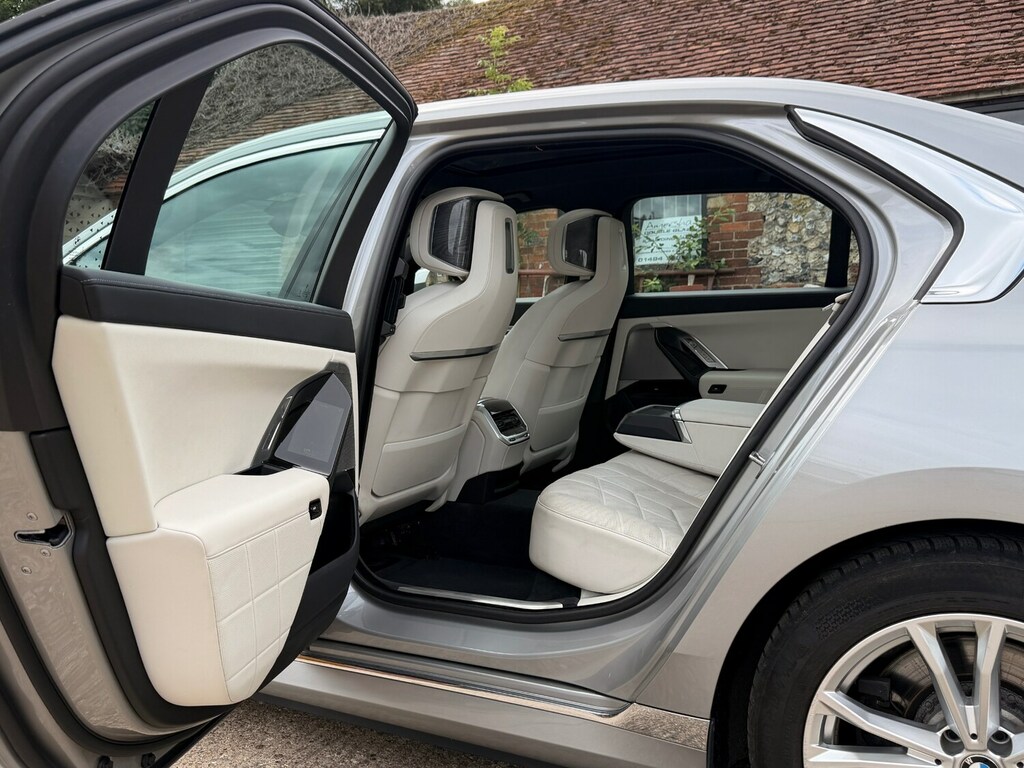 BMW 7 Series 750E Xdrive M Sport Executive Pack Black #20