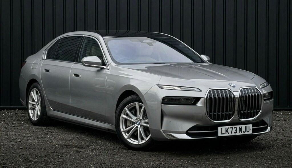 BMW 7 Series 750E Xdrive Excellence Silver
