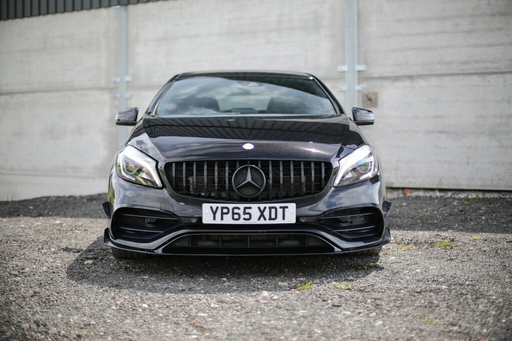 Mercedes-Benz A Class Hatchback 2.0 A45 Amg 2015 YP65XDT Black #2