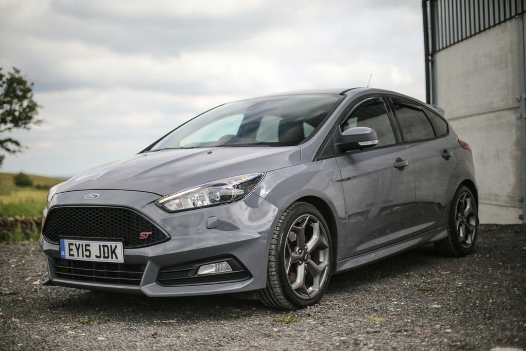 Ford Focus Hatchback 2.0 T Ecoboost St-3 2015 EY15JDK Grey #3