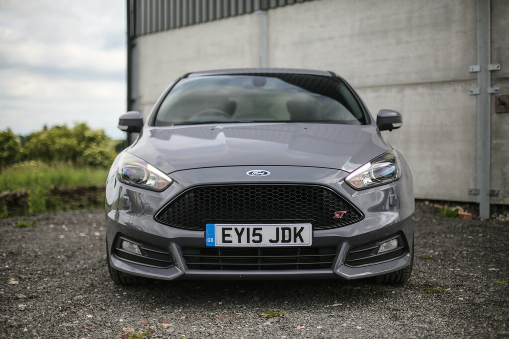 Ford Focus Hatchback 2.0 T Ecoboost St-3 2015 EY15JDK Grey #2