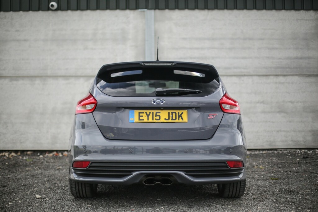 Ford Focus Hatchback 2.0 T Ecoboost St-3 2015 EY15JDK Grey #6