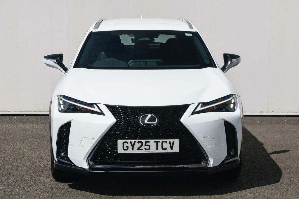 Lexus UX 300H 2.0 F-sport Design Cvt GY25TCV White #2