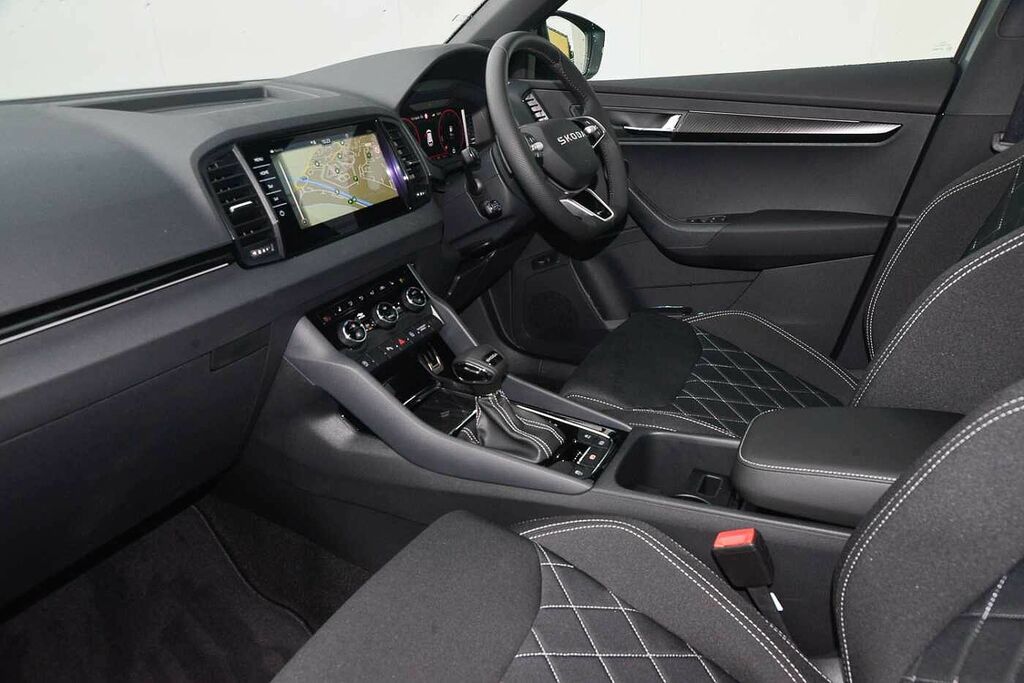 Skoda Karoq 1.5 Tsi Sportline Edition Dsg DG26HRE Silver #2