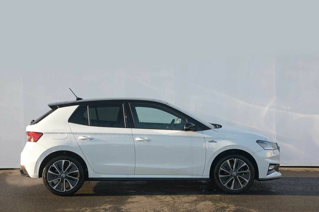 Skoda Fabia 1.5 Tsi 150 Monte Carlo Dsg White #4