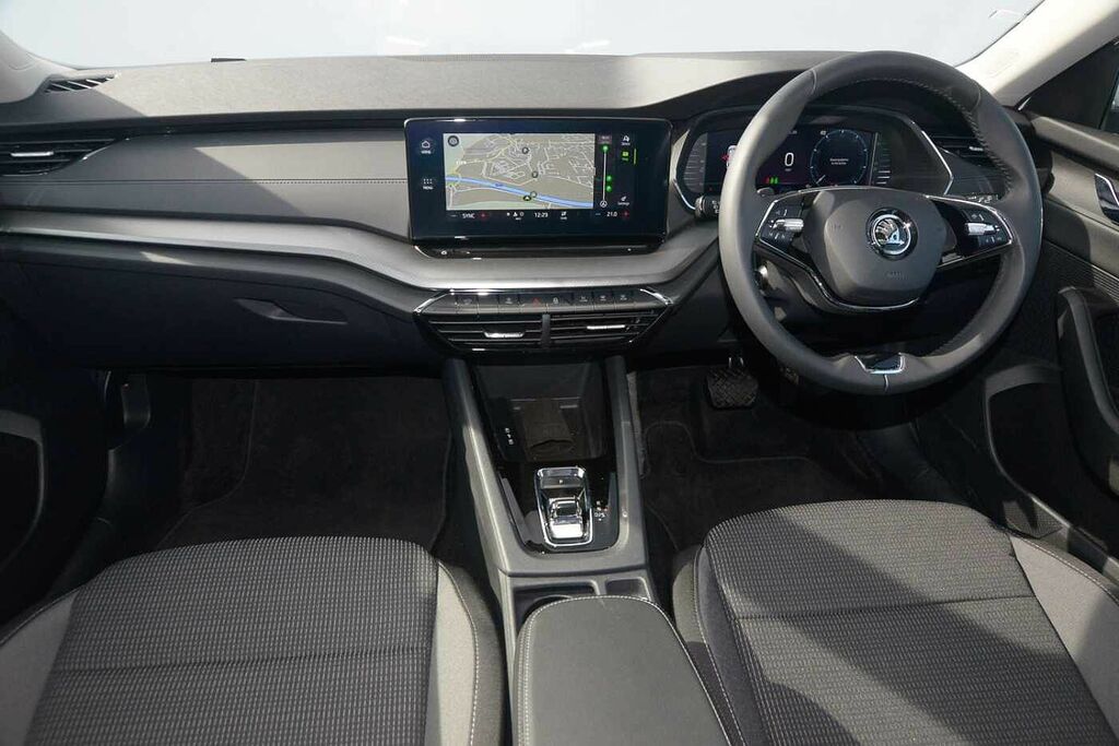 Skoda Octavia Hatch First Edition 1.5 Tsi E-tec 150 Ps Dsg Grey #9