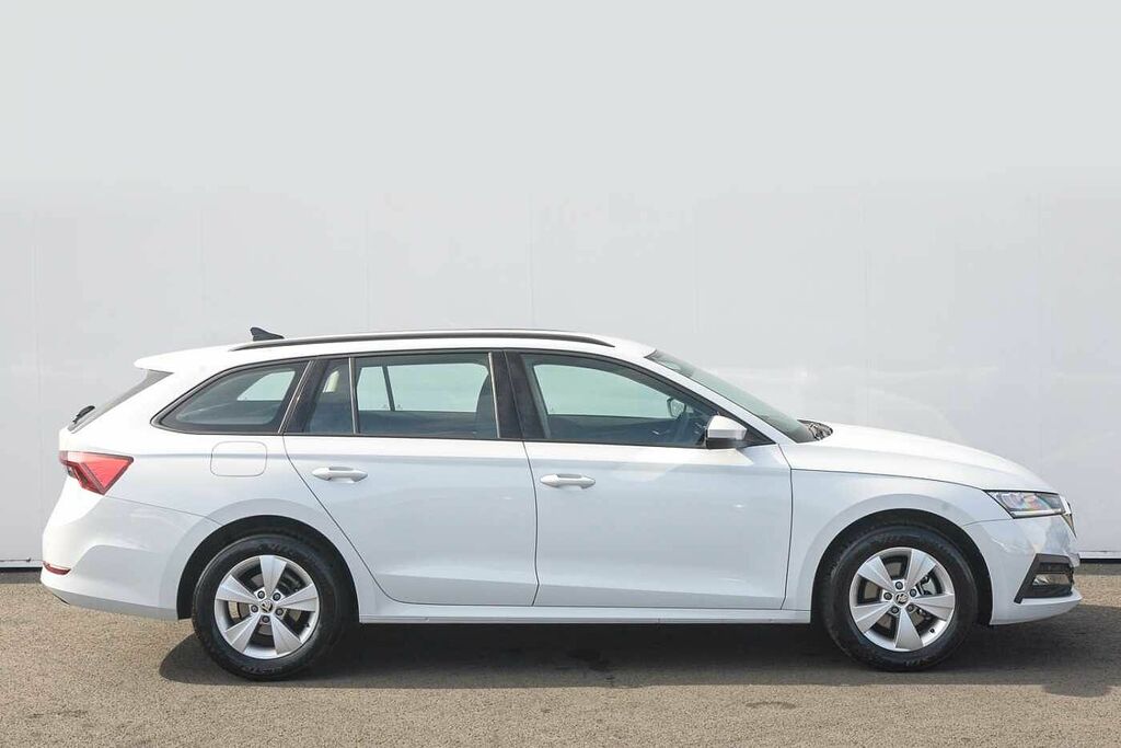 Skoda Octavia 2.0 Tdi Se Technology Dsg White #4