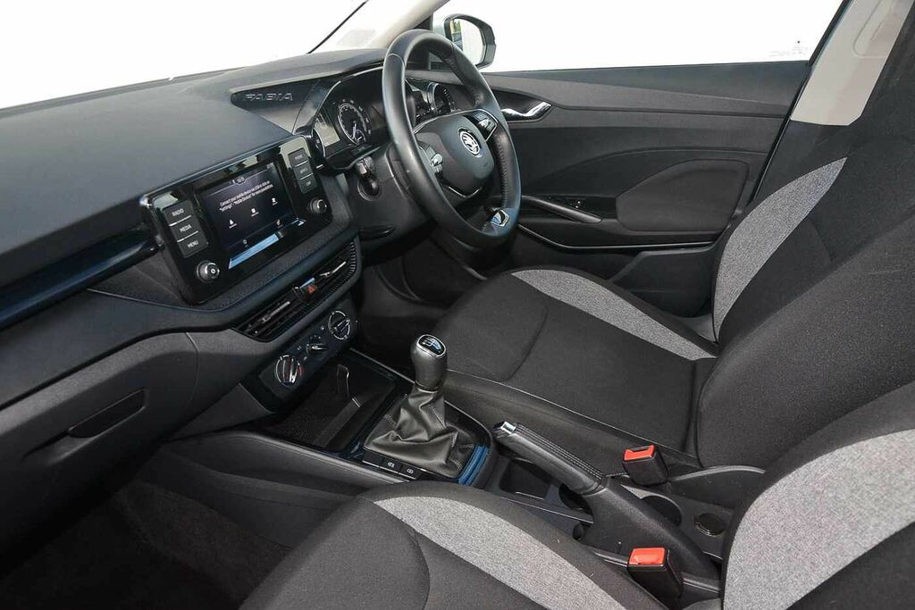 Skoda Fabia 1.0 Tsi Se Comfort DG73MFE Silver #2