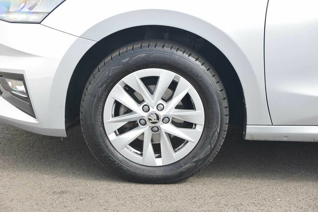 Skoda Fabia 1.0 Tsi Se Comfort DG73MFE Silver #5