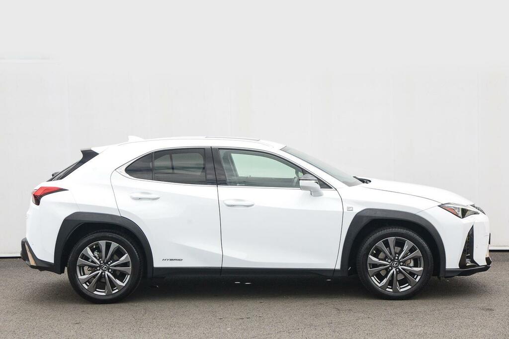 Lexus UX 250H E4 2.0 F-sport Cvt Premium Plussunroof GU21CFV White #5