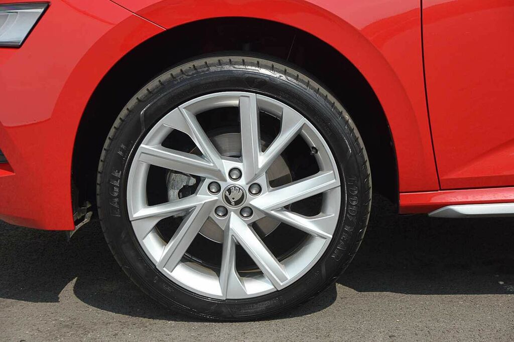 Skoda Kamiq 1.5 Tsi Se L Executive Red #5
