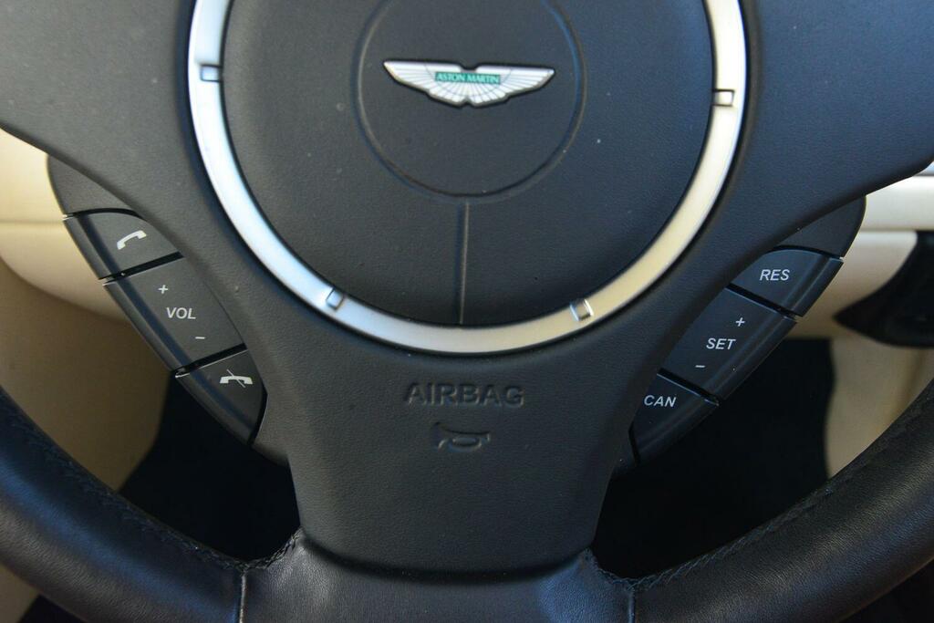 Aston Martin DB9 6.0 V12 Coupe Black #18