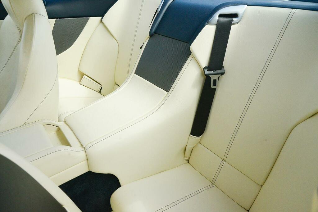 Aston Martin DB9 6.0 V12 Coupe Black #10