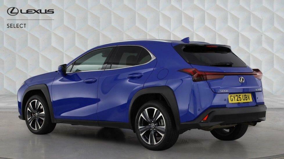Lexus UX 300H 2.0 Premium Plus Cvt Blue #2